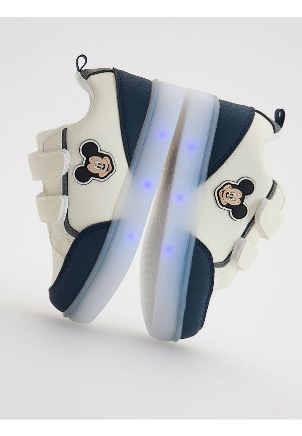 Reserved - Buty ze świecącą podeszwa Mickey Mouse - złamana biel. Materiał: materiał. Wzór: motyw z bajki