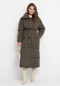 Born2be - Ciemnozielona Pikowana Kurtka Płaszcz za Kolano z Wiązanym Paskiem Opiedsse. Kolor: zielony #5