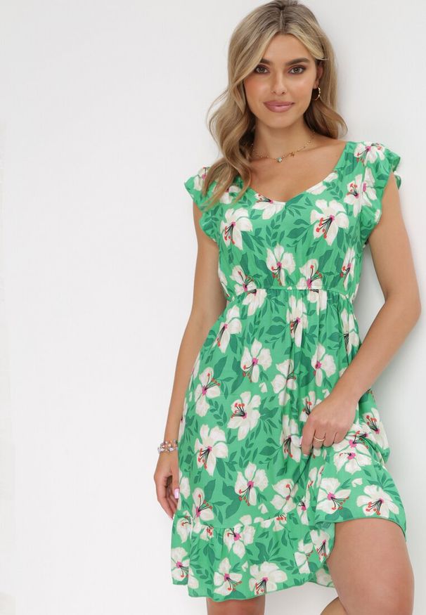 Born2be - Zielona Sukienka Bawełniana w Kwiaty Aimya. Kolor: zielony. Materiał: bawełna. Wzór: kwiaty. Sezon: lato