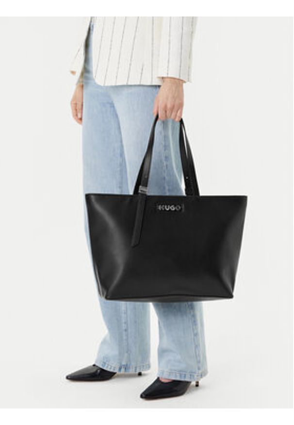 Hugo - HUGO Torebka 50541884 Czarny. Kolor: czarny. Materiał: skórzane