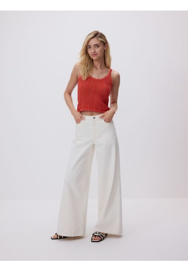 Reserved - Dzianinowy top na ramiączkach - miedziany. Kolor: brązowy. Materiał: dzianina. Długość rękawa: na ramiączkach