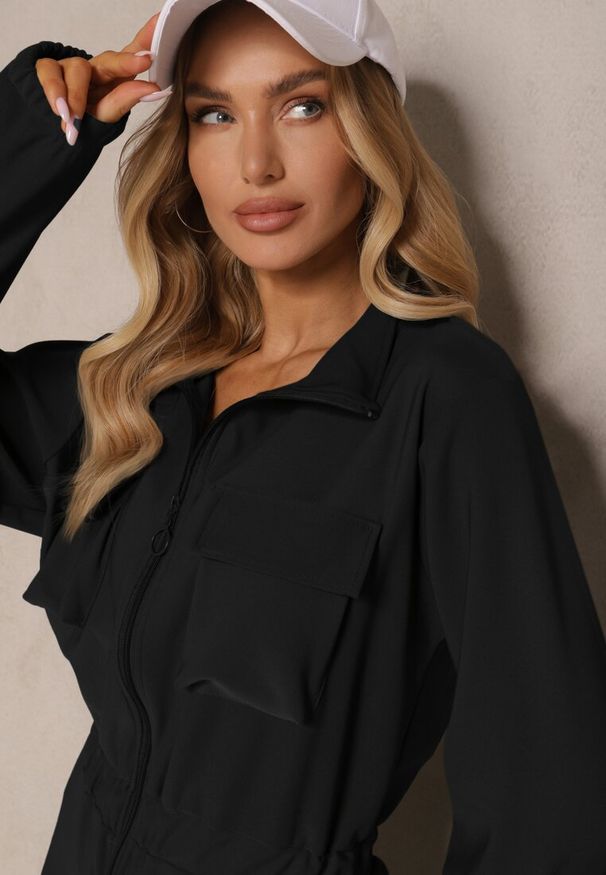 Renee - Czarny Kombinezon w Stylu Utility Taliowany Liarael. Okazja: na co dzień. Kolor: czarny. Materiał: tkanina. Styl: casual, elegancki