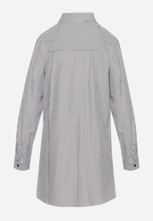 Born2be - Czarno-Biała Koszula Klasyczna w Paski z Guzikami Anticca. Okazja: na co dzień, na spotkanie biznesowe. Kolor: czarny. Materiał: jeans. Wzór: paski. Styl: klasyczny