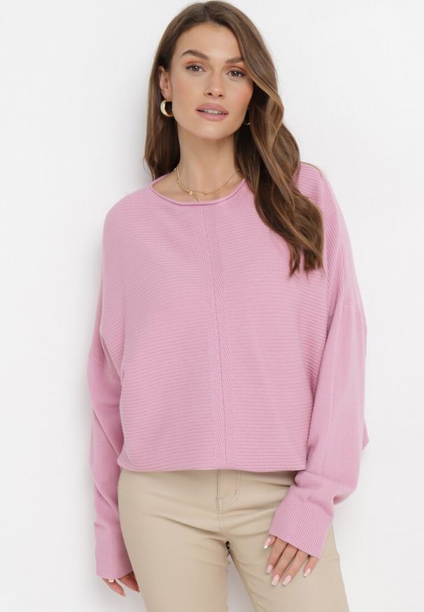 Born2be - Różowy Sweter o Luźnym Fasonie z Rękawami Typu Nietoperz Poxure. Kolor: różowy. Materiał: skóra