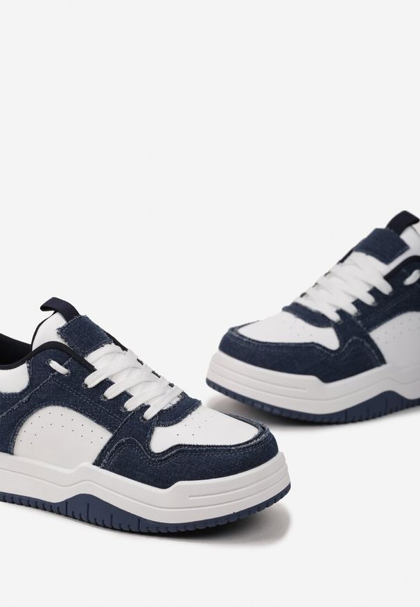 Renee - Biało-Granatowe Sneakersy na Grubej Podeszwie z Cholewką Przed Kostkę Alriel. Wysokość cholewki: przed kostkę. Kolor: biały. Szerokość cholewki: normalna