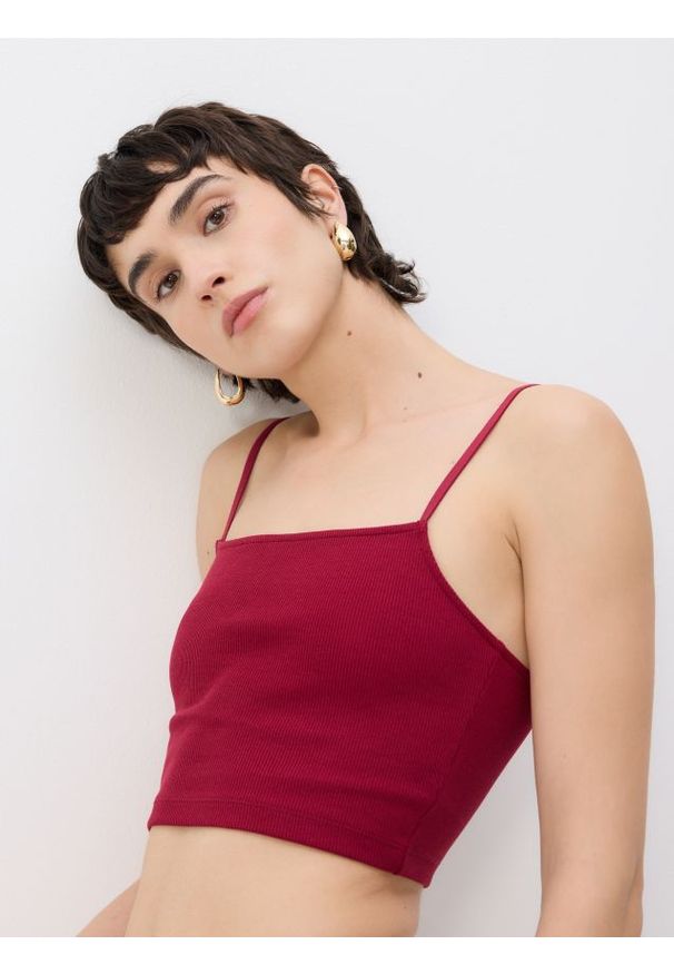 Reserved - Krótki top na ramiączkach - bordowy. Kolor: czerwony. Materiał: bawełna, dzianina. Długość rękawa: na ramiączkach. Długość: krótkie