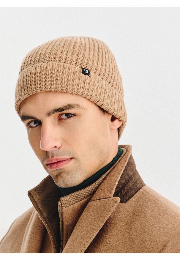 Pako Lorente - PAKO LORENTE – Beżowa czapka męska z wełną. Kolor: beżowy. Materiał: wełna. Wzór: prążki. Sezon: zima