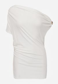 Renee - Biała Wiskozowa Bluzka na Jedno Ramię Ozdobiona Marszczeniem i Aplikacją z Boku Lilinvielle. Okazja: na co dzień, na imprezę. Kolor: biały. Materiał: wiskoza. Wzór: aplikacja. Styl: casual #3