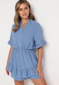 Born2be - Niebieski Taliowany Kombinezon z Gumką w Talii i Ozdobną Falbanką przy Rękawach Nanselena. Kolor: niebieski. Długość rękawa: krótki rękaw. Długość: krótkie. Styl: elegancki #6