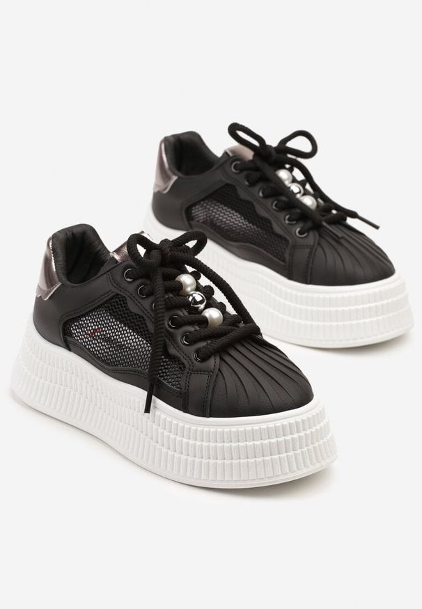 Born2be - Czarne Sneakersy na Grubej Podeszwie z Tłoczeniem Elliliana. Okazja: na co dzień. Kolor: czarny. Materiał: jeans