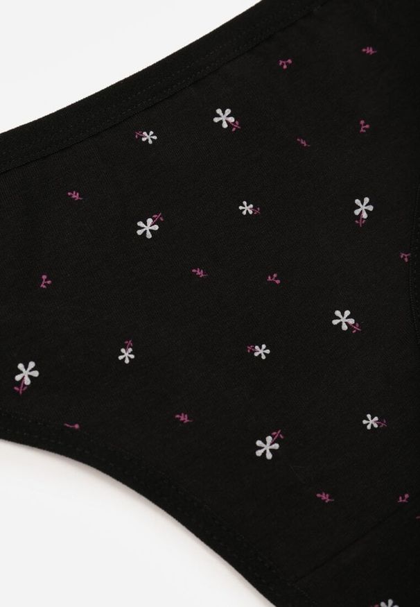 Born2be - Czarne Majtki Stringi z Bawełną w Kwiaty Calylia. Kolor: czarny. Materiał: bawełna. Wzór: kwiaty