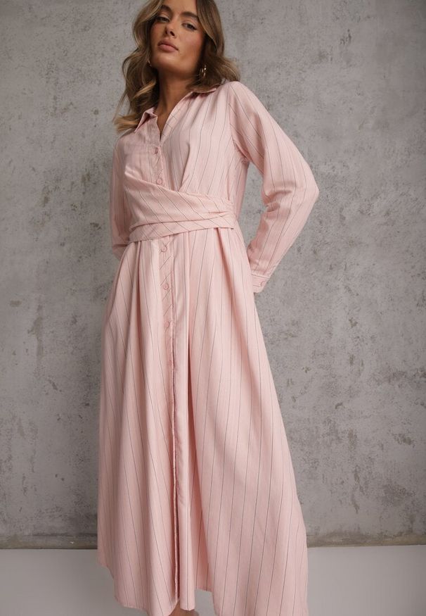 Renee - Różowa Wiskozowa Sukienka o Koszulowym Kroju z Marszczoną Talią Abilera. Okazja: na co dzień. Kolor: różowy. Materiał: wiskoza. Wzór: paski. Typ sukienki: koszulowe. Styl: casual, elegancki, klasyczny