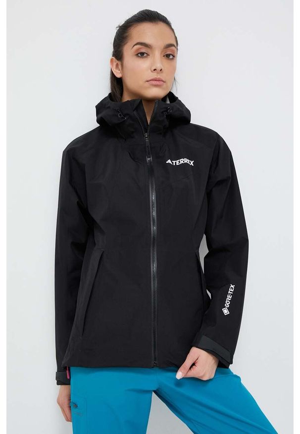 adidas TERREX kurtka przeciwdeszczowa Xperior GTX Paclite damska kolor czarny gore-tex. Kolor: czarny. Materiał: tkanina, tworzywo sztuczne, materiał. Technologia: Gore-Tex. Wzór: ze splotem