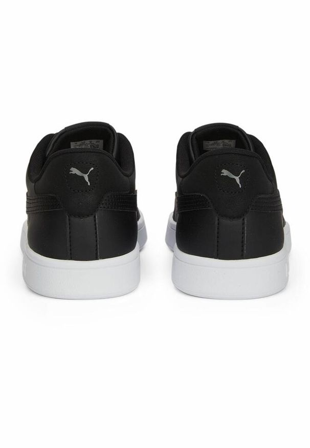 Buty do chodzenia męskie Puma Smash 30 L. Zapięcie: sznurówki. Kolor: biały, czarny, wielokolorowy. Materiał: syntetyk, materiał. Szerokość cholewki: normalna. Sport: turystyka piesza