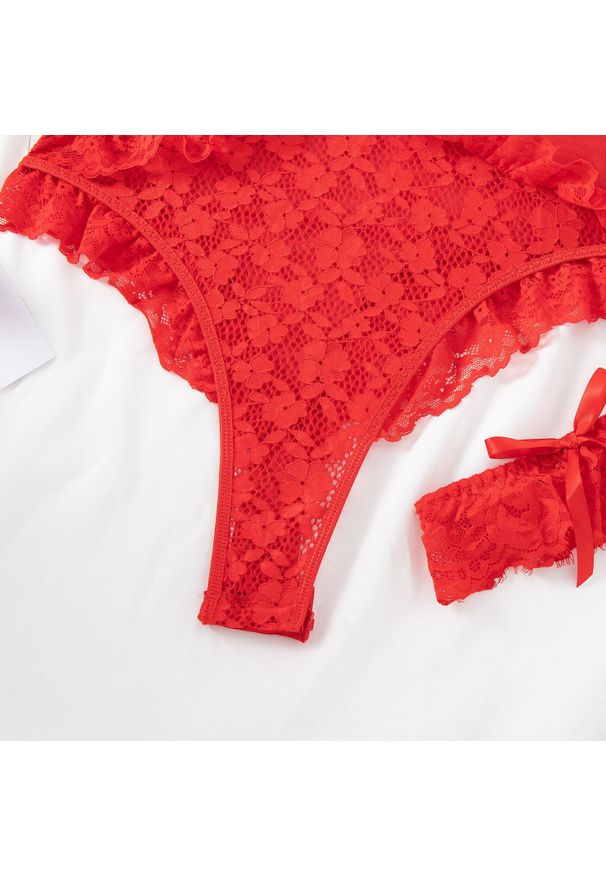 Intica - Komplet bielizny z haftem na specjalne okazje Yda. Kolor: biały. Materiał: tkanina, materiał. Wzór: haft