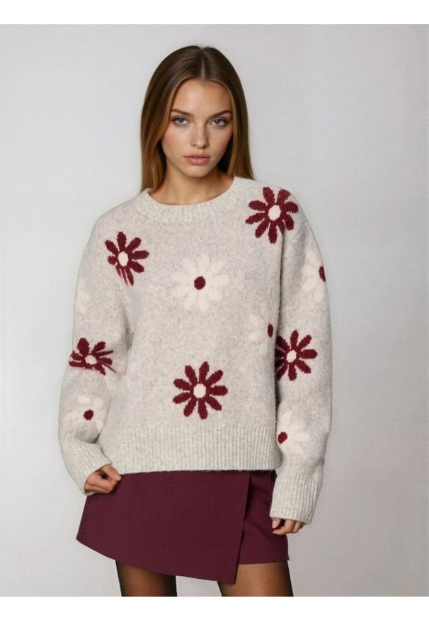 Sinsay - Sweter ze wzorem w kwiaty - wielobarwny. Wzór: kwiaty