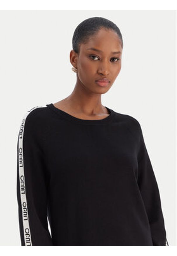 Liu Jo Sport Sukienka dzianinowa TF5288 MS63L Czarny Regular Fit. Kolor: czarny. Materiał: syntetyk. Typ sukienki: sportowe. Styl: sportowy