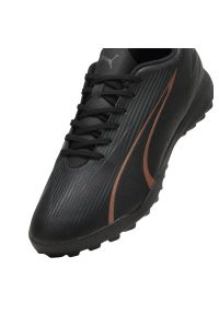 Buty piłkarskie Puma Ultra Play Tt Jr 107779-02 czarne. Zapięcie: sznurówki. Kolor: czarny. Materiał: guma, syntetyk. Sport: piłka nożna