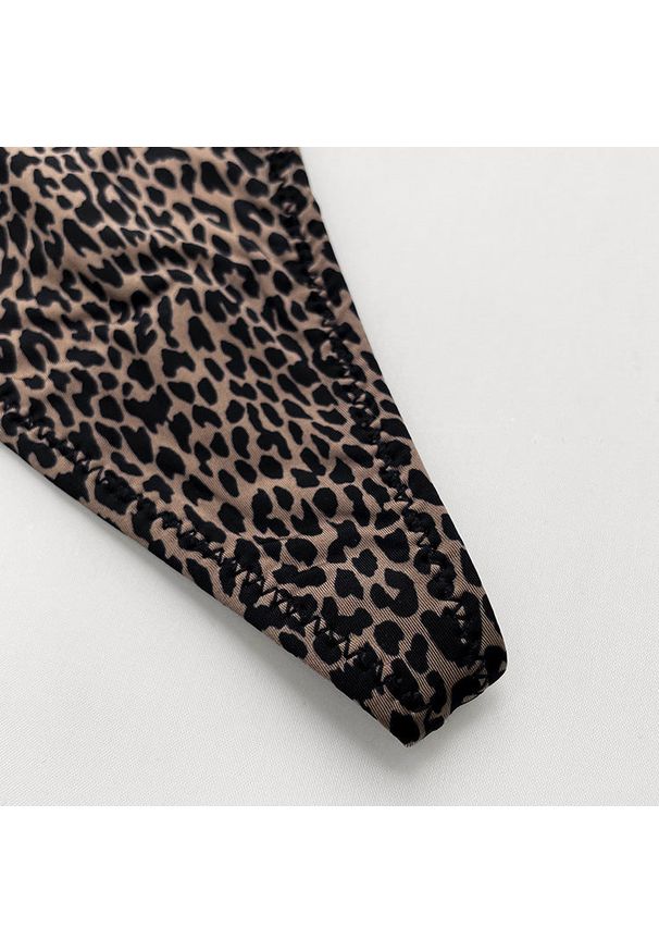 Intica - Stringi biodrówki z delikatnych materiałów niewidoczne pod ubraniem Viole. Kolor: biały. Materiał: materiał