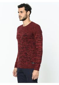 Wrangler - MĘSKI SWETER WRANGLER TWISTED CREW KNIT RHUBARB RED W85749QRO