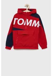 TOMMY HILFIGER - Tommy Hilfiger kurtka dziecięca kolor czerwony. Kolor: czerwony. Materiał: materiał
