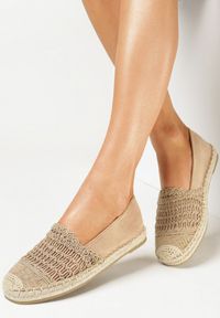 Born2be - Ciemnobeżowe Espadryle na Plecionej Podeszwie Necene. Nosek buta: okrągły. Zapięcie: bez zapięcia. Kolor: beżowy. Materiał: materiał. Wzór: aplikacja. Obcas: na płaskiej podeszwie #1