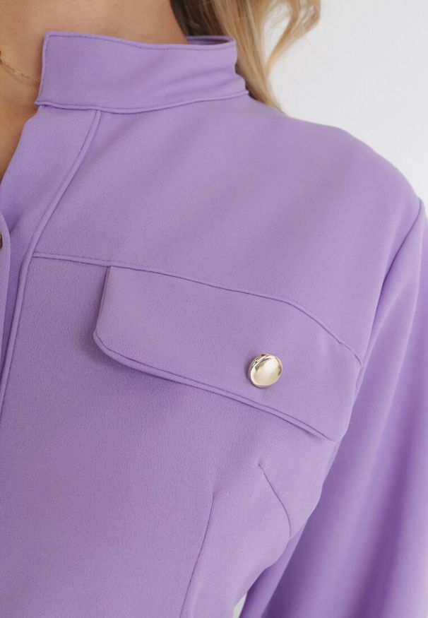 Born2be - Fioletowa Koszulowa Sukienka Mini z Guzikami i Szerokimi Mankietami Alyapa. Kolor: fioletowy. Długość rękawa: długi rękaw. Typ sukienki: koszulowe. Długość: mini