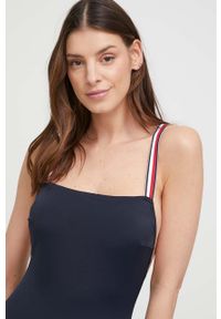 TOMMY HILFIGER - Tommy Hilfiger jednoczęściowy strój kąpielowy kolor granatowy lekko usztywniona miseczka. Kolor: niebieski. Materiał: materiał, dzianina. Wzór: gładki #4