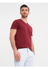 Ombre Clothing - Bawełniana klasyczna męska koszulka z dekoltem w serek BASIC – bordowa V10 - Rozmiar: L. Typ kołnierza: dekolt w serek. Kolor: czerwony. Materiał: bawełna. Styl: klasyczny