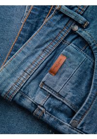 Ombre Clothing - Krótkie męskie spodenki jeansowe z przetarciami i podwiniętą nogawką – niebieskie V2 OM-SRDS-0186 - XXL. Okazja: na co dzień. Kolor: niebieski. Materiał: jeans. Długość: krótkie. Wzór: aplikacja. Sezon: lato. Styl: casual #9