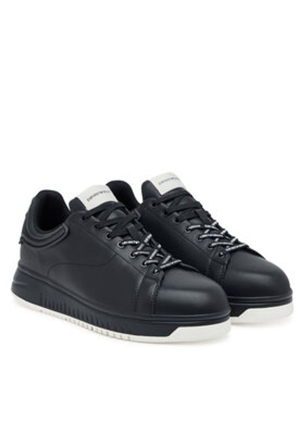 Emporio Armani Sneakersy EM003663 AF18212 MC105 Czarny. Kolor: czarny. Materiał: skóra