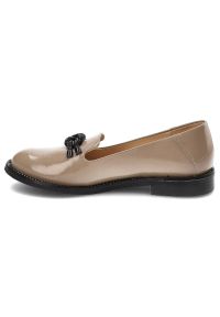 Beżowe Mokasyny Armodo Modne Buty Damskie. Okazja: do pracy. Kolor: beżowy. Materiał: skóra. Obcas: na obcasie. Styl: klasyczny, elegancki. Wysokość obcasa: niski #6