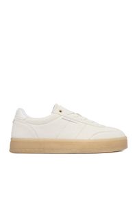 Guess Jeans Sneakersy CWBEO-V12-1219-25WC1051 Kremowy. Kolor: kremowy. Materiał: skóra, zamsz #1