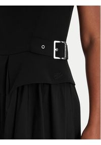 Karl Lagerfeld - KARL LAGERFELD Sukienka koktajlowa B1W13023 Czarny Regular Fit. Typ kołnierza: dekolt w karo. Kolor: czarny. Materiał: syntetyk. Styl: wizytowy #2