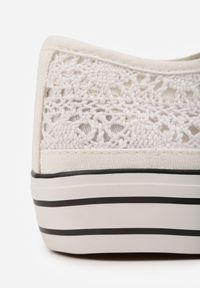 Renee - Białe Trampki Przed Kostkę z Ażurową Cholewką Shiliarre. Wysokość cholewki: przed kostkę. Kolor: biały. Szerokość cholewki: normalna. Wzór: ażurowy #8