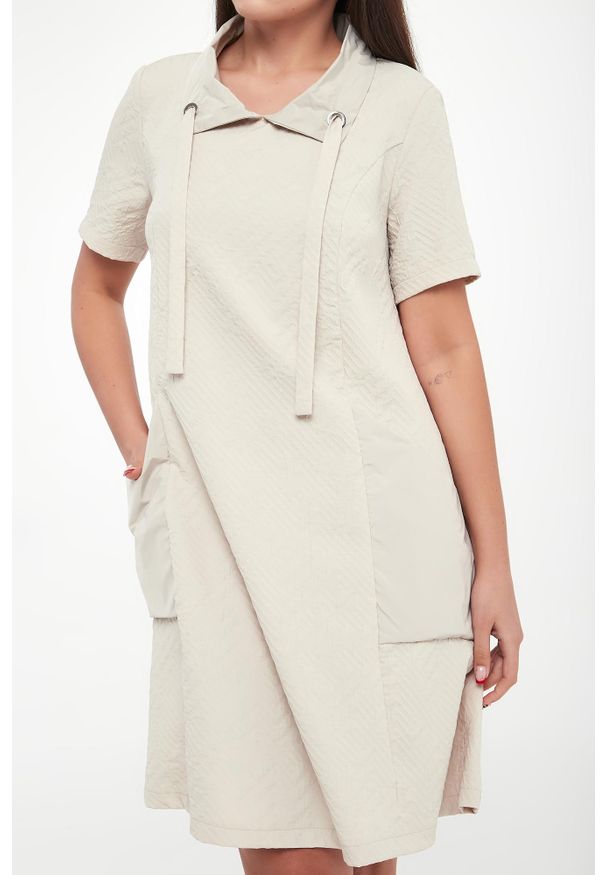 Joseph Ribkoff - Sukienka ze strukturalnej tkaniny JOSEPH RIBKOFF. Materiał: tkanina