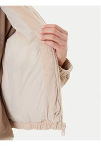 Guess Kurtka zimowa V4BL03 K0232 Beżowy Regular Fit. Kolor: beżowy. Materiał: syntetyk. Sezon: zima