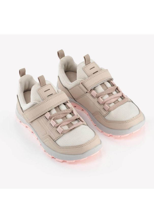 quechua - Buty turystyczne dla dzieci Quechua NH500 niskie. Kolor: beżowy, różowy, wielokolorowy. Materiał: materiał, tkanina, syntetyk. Sport: turystyka piesza