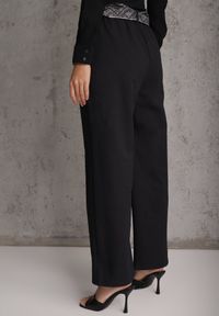 Renee - Granatowe Bawełniano-Wiskozowe Spodnie Wide Leg z Paskiem Typu Apaszka Arlethia. Kolor: niebieski. Materiał: wiskoza, bawełna. Styl: elegancki #5