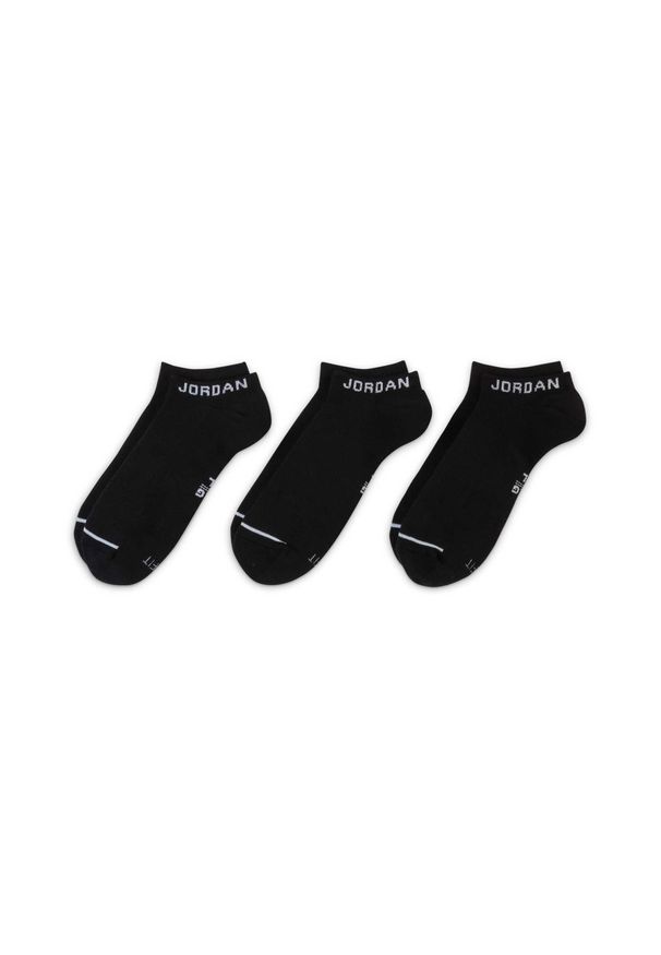 Jordan - Skarpety męskie nike air jordan jumpman no-show socks 3 pary. Kolor: czarny. Materiał: poliester, elastan. Sport: piłka nożna