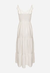 Born2be - Biała Rozkloszowana Sukienka z Wiskozą Ozdobiona Wiązaniem na Ramiączkach Meravessa. Okazja: na spacer. Kolor: biały. Materiał: wiskoza. Długość rękawa: na ramiączkach. Wzór: aplikacja #7