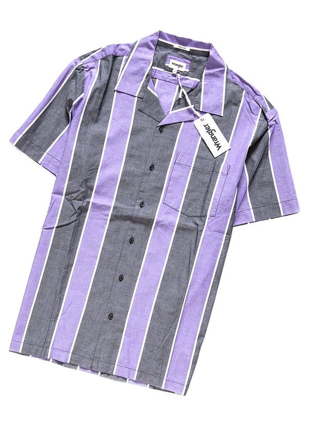 Wrangler - KOSZULA WRANGLER SS RESORT SHIRT TROPICAL PURPLE W59076SW3 112129663. Materiał: materiał