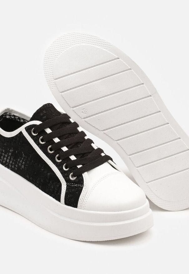 Born2be - Czarno-Białe Koronkowe Sneakersy na Grubej Podeszwie Falinira. Okazja: na co dzień. Kolor: czarny. Materiał: koronka. Wzór: aplikacja