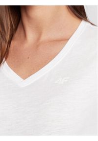 4f - 4F T-Shirt H4Z22-TSD352 Biały Oversize. Kolor: biały. Materiał: bawełna #2