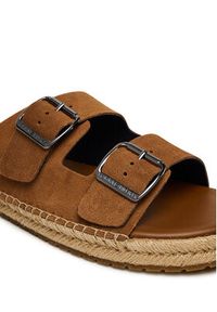 TOMMY HILFIGER - Tommy Hilfiger Espadryle Flex Jutte Hilfiger Suede Sandal FM0FM05503 Brązowy. Kolor: brązowy. Materiał: zamsz, skóra