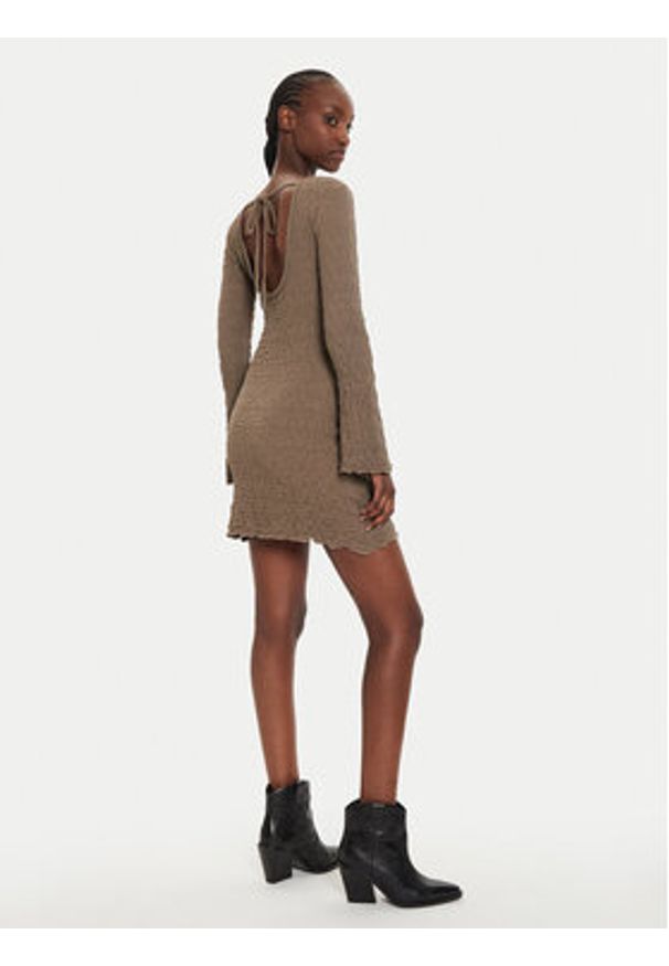 Brave Soul Sukienka codzienna LDRJ-225ORALIEBR Brązowy Regular Fit. Okazja: na co dzień. Kolor: brązowy. Materiał: wiskoza. Typ sukienki: proste. Styl: casual