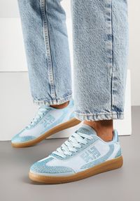 Renee - Niebieskie Sneakersy Tenisówki Ozdobione Cyrkoniami Amoiona. Okazja: na co dzień. Zapięcie: sznurówki. Kolor: niebieski. Materiał: jeans. Wzór: aplikacja. Obcas: na płaskiej podeszwie