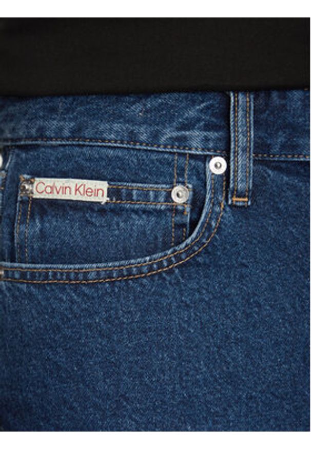 Calvin Klein Jeans Szorty jeansowe J30J327192 Granatowy Regular Fit. Kolor: niebieski. Materiał: bawełna