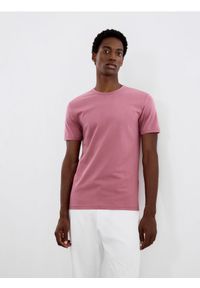 Reserved - T-shirt slim fit - jasnofioletowy. Kolor: fioletowy. Materiał: bawełna, dzianina