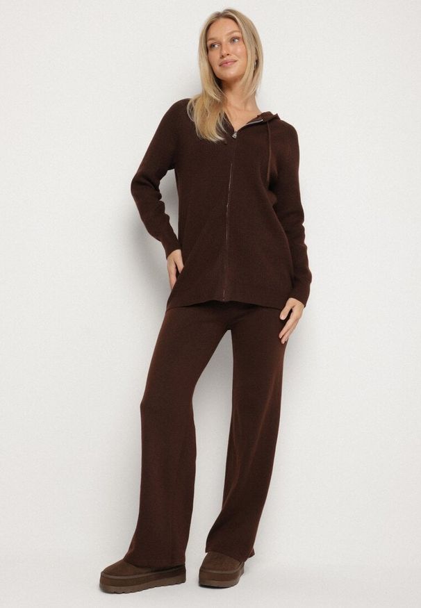 Born2be - Brązowy Komplet Dzianinowy z Wełną Bluza z Kapturem i Szerokie Spodnie Otisela. Kolor: brązowy. Materiał: dzianina, wełna